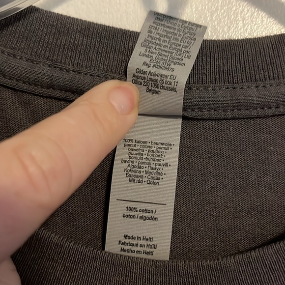NWOT-Gildan Ultra Cotton Graphic Print Gray Tee Shirt - Picture 5 of 5